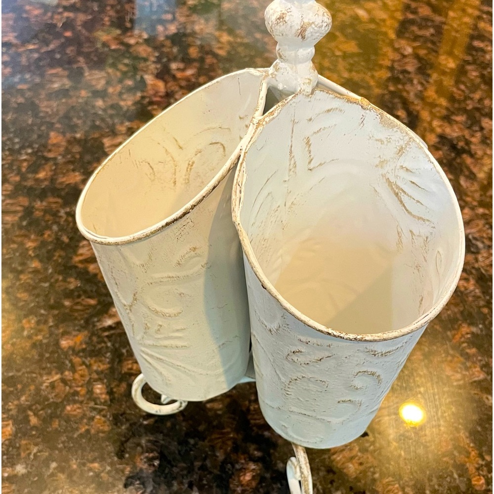 Old fashion, silverware holder, it turns!